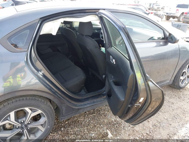 2021 Kia Forte Lxs მანქანა იყიდება აუქციონზე, vin: 3KPF24ADXME305192, აუქციონის ნომერი: 44495582