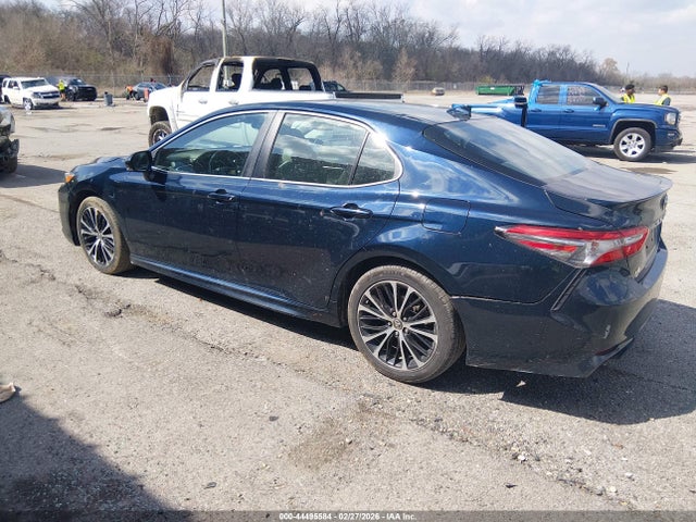 Продаж на аукціоні авто 2018 Toyota Camry Se, vin: 4T1B11HK4JU532553, номер лоту: 44495584