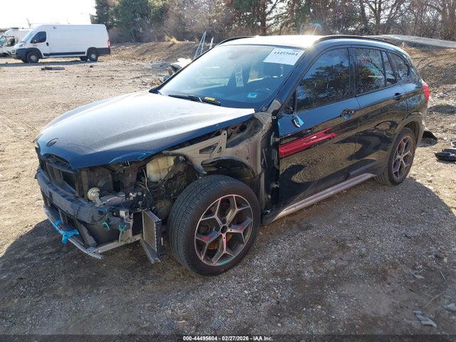 2017 BMW X1 WBXHU7C31H5H37962 Photo 1