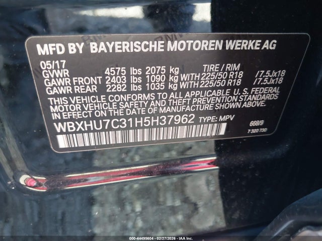2017 BMW X1 WBXHU7C31H5H37962 Photo 8
