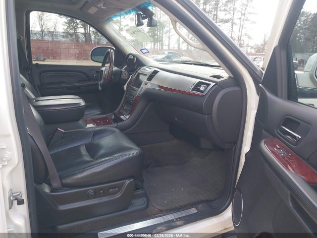 2009 CADILLAC ESCALADE ESV 1GYFC26279R224715 Photo 4