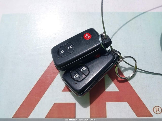 Продаж на аукціоні авто 2014 Toyota Prius V Three, vin: JTDZN3EU1E3298361, номер лоту: 44495674