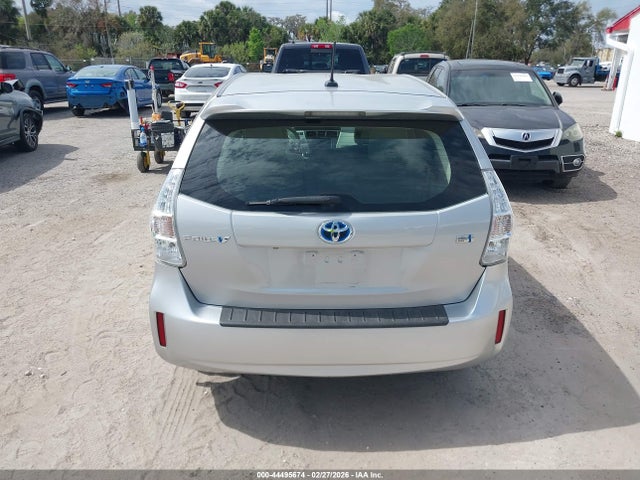 Продаж на аукціоні авто 2014 Toyota Prius V Three, vin: JTDZN3EU1E3298361, номер лоту: 44495674