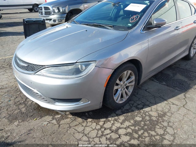 Chrysler 200 Limited 2015 1C3CCCAB6FN596026 Image 6