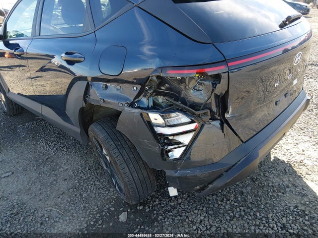 KM8HBCABXSU223765 Hyundai Kona Sel