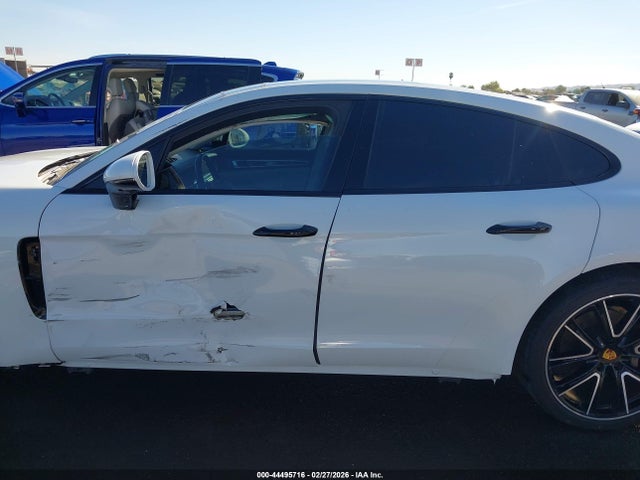 WP0AB2A71JL136806 Porsche Panamera 4s