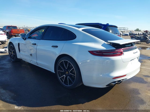 2018 PORSCHE PANAMERA WP0AB2A71JL136806 Photo 2