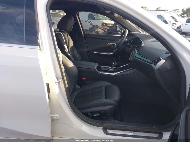 2019 BMW 330I WBA5R1C59KAK09627 Photo 4