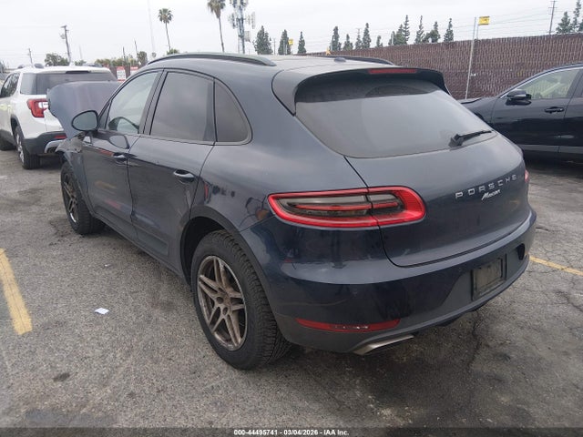 2018 PORSCHE MACAN WP1AA2A51JLB08181 Photo 2