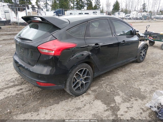Ford FOCUS SEL 2018 1FADP3M24JL224582 Image 4