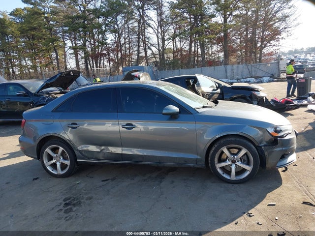 2015 Audi A3 2.0t Premium მანქანა იყიდება აუქციონზე, vin: WAUBFGFF2F1011545, აუქციონის ნომერი: 44495753