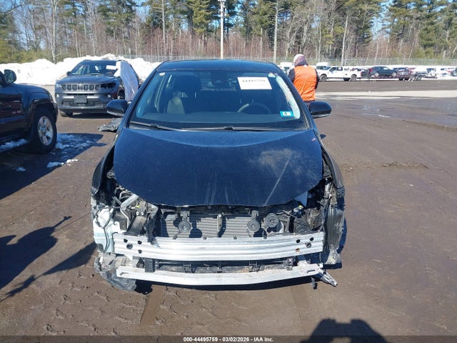 JTDL9MFU0N3035244 Toyota Prius Le Awd-e