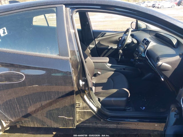 JTDL9MFU0N3035244 Toyota Prius Le Awd-e