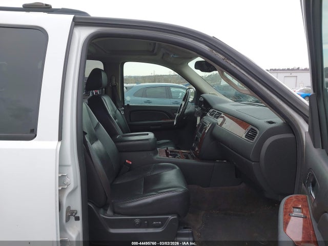 Продаж на аукціоні авто 2009 Chevrolet Suburban 1500 Ltz, vin: 1GNFK36399R280959, номер лоту: 44495760