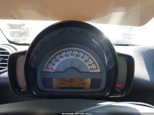 Smart Fortwo Pure 2015 WMEEJ3BA7FK804191 Image 7
