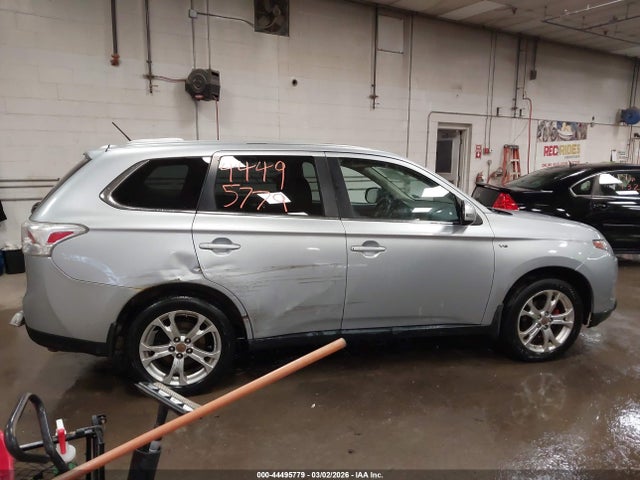 Продаж на аукціоні авто 2014 Mitsubishi Outlander Gt, vin: JA4JZ4AX9EZ013825, номер лоту: 44495779
