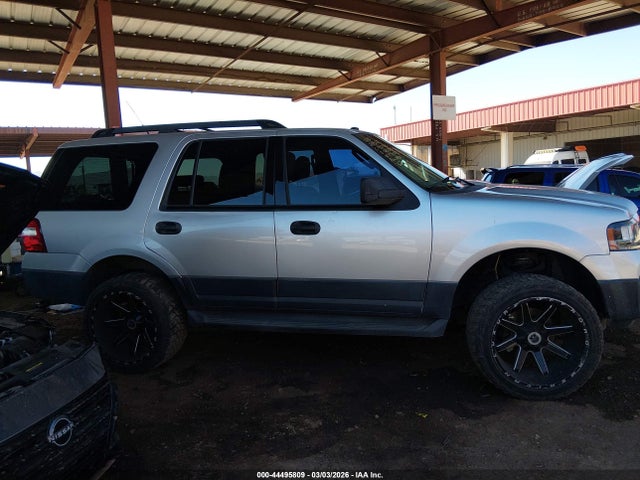1FMJU1GT3GEF15923 Ford Expedition Xl