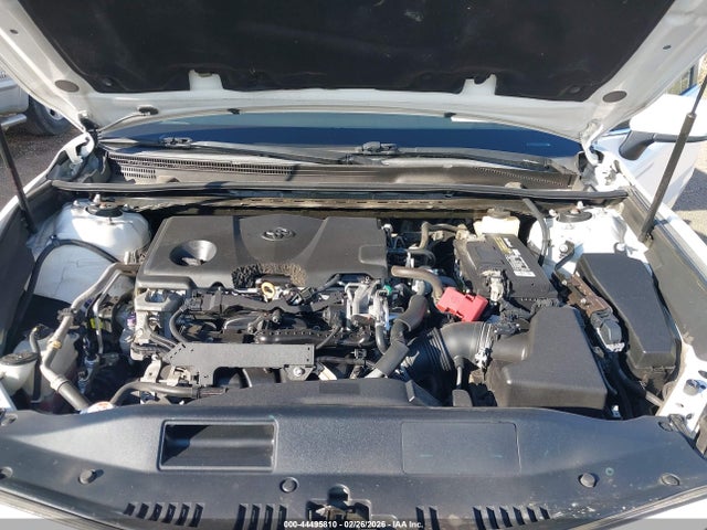 Продаж на аукціоні авто 2018 Toyota Camry Le, vin: 4T1B11HK3JU577032, номер лоту: 44495810