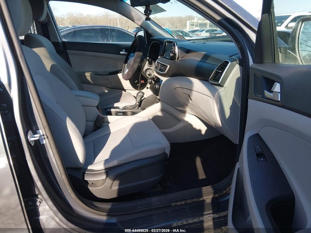 2019 HYUNDAI TUCSON KM8J2CA47KU028001 Photo 4
