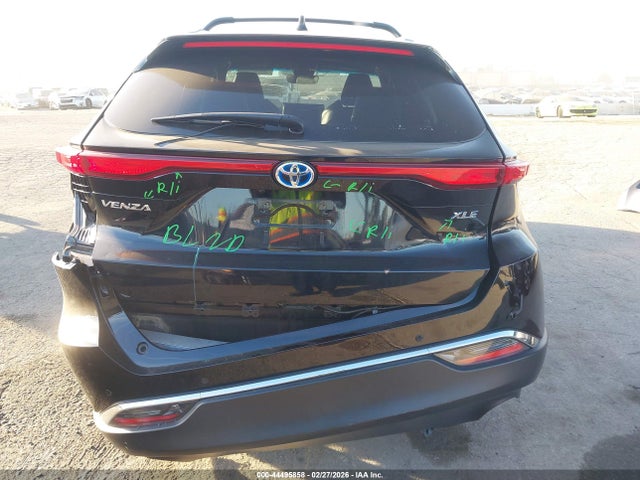 JTEAAAAH4PJ135980 Toyota Venza Xle