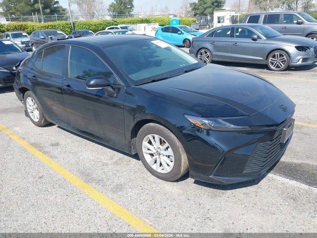 Toyota CAMRY LE 2025 4T1DAACK5SU649656 zdjęcie główne