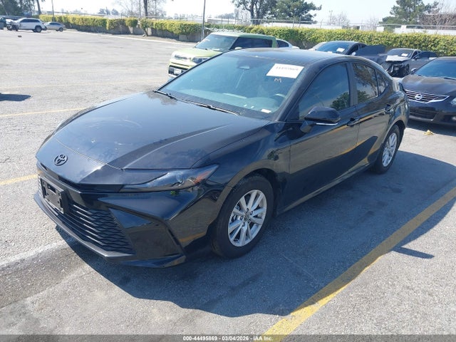 Toyota CAMRY LE 2025 4T1DAACK5SU649656 Image 2
