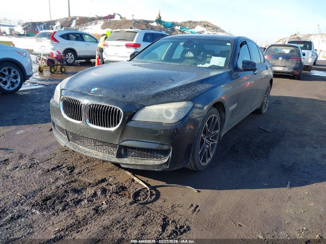2011 BMW 740I WBAKA4C51BC392327 Photo 1
