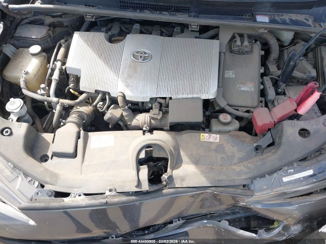JTDKARFU1K3076008 Toyota Prius Le