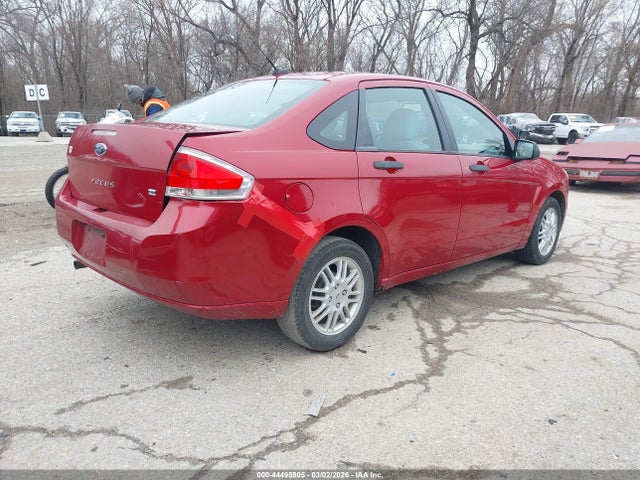2011 FORD FOCUS 1FAHP3FN2BW117555 Photo 3