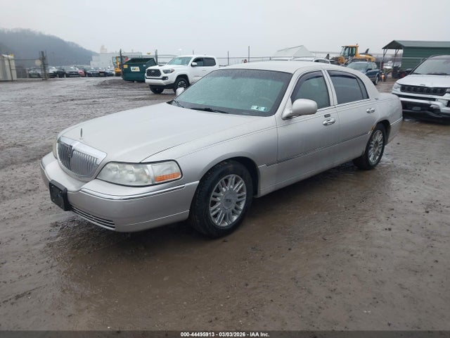 2009 LINCOLN TOWN CAR 2LNHM82V29X629171 Photo 1