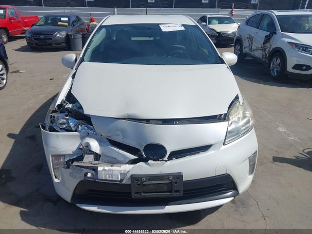 Toyota Prius Three 2015 JTDKN3DU1F1922045 Image 11