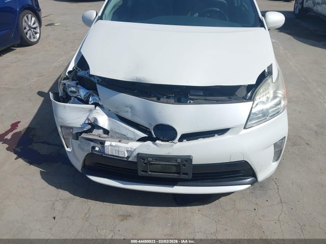 Toyota Prius Three 2015 JTDKN3DU1F1922045 Image 6