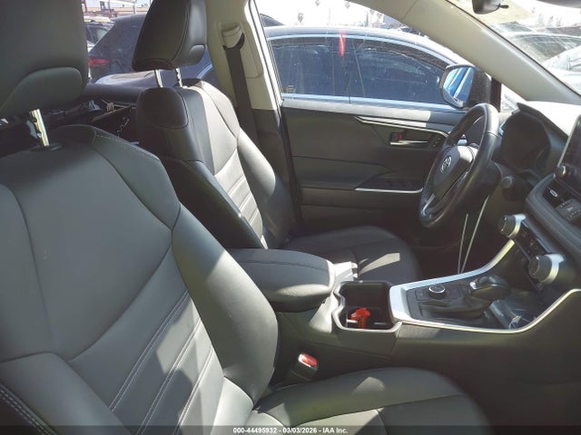 JTMB6RFV6RD131566 Toyota Rav4 Hybrid Xle Premium