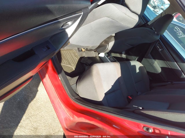 44495943 :رقم المزاد ، 5YFBURHE2KP940178 vin ، 2019 Toyota Corolla Le مزاد بيع