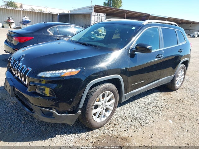 1C4PJLCBXHW517521 Jeep Cherokee Latitude Fwd