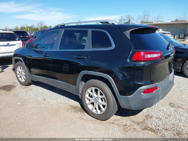 1C4PJLCBXHW517521 Jeep Cherokee Latitude Fwd