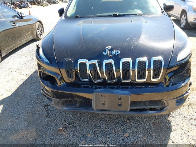 1C4PJLCBXHW517521 Jeep Cherokee Latitude Fwd