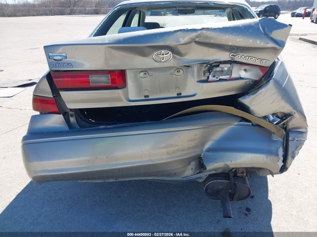 1998 TOYOTA CAMRY JT2BF22K2W0089170 Photo 5