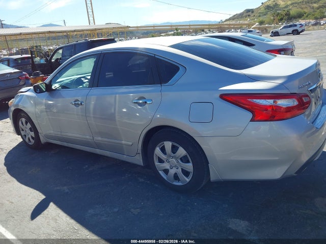 1N4AL3AP7HC276233 Nissan Altima 2.5 S