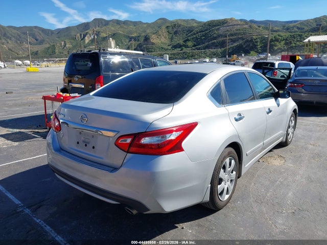 1N4AL3AP7HC276233 Nissan Altima 2.5 S