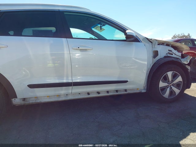 KIA NIRO LX 2019 KNDCB3LC6K5302011 Image 20