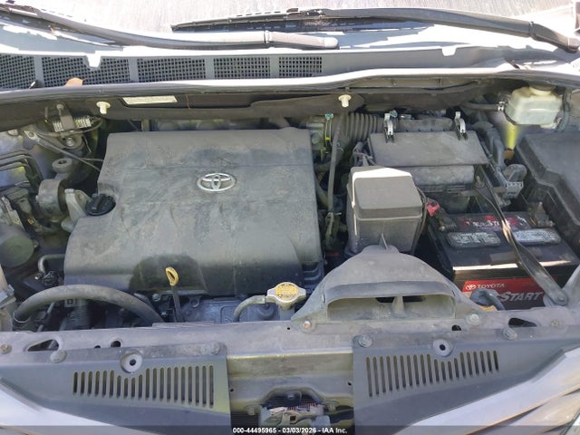 5TDKK3DC1FS677878 Toyota Sienna Le 8 Passenger