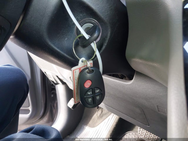 5TDKK3DC1FS677878 Toyota Sienna Le 8 Passenger