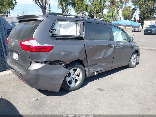 5TDKK3DC1FS677878 Toyota Sienna Le 8 Passenger
