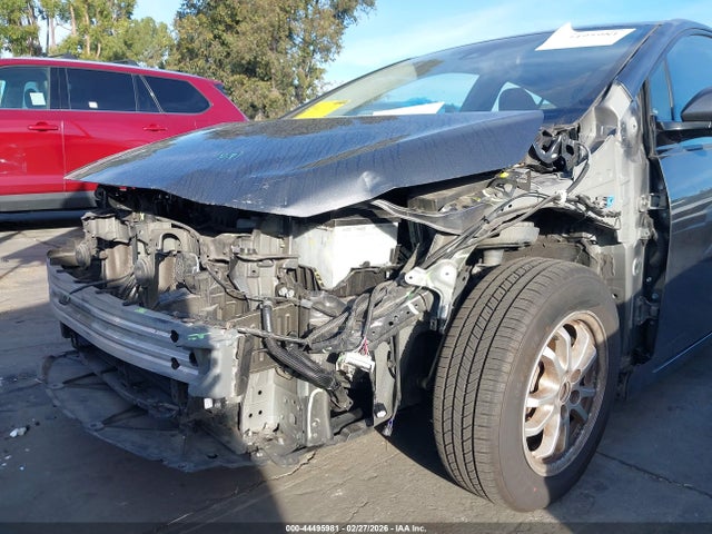 2020 TOYOTA PRIUS PRIME JTDKARFP5L3137162 Photo 5