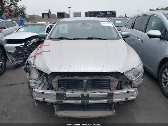 1FAHP2E81KG109883 Ford TAURUS SEL