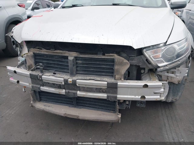 1FAHP2E81KG109883 Ford TAURUS SEL