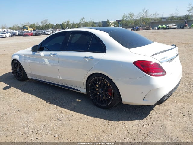 2017 MERCEDES-BENZ AMG C 63 55SWF8HB8HU216607 Photo 2