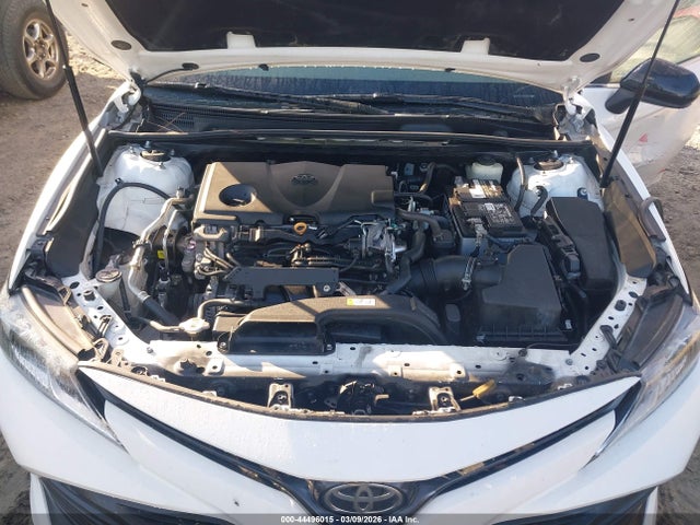 4T1B11HK3JU043982 Toyota CAMRY LE
