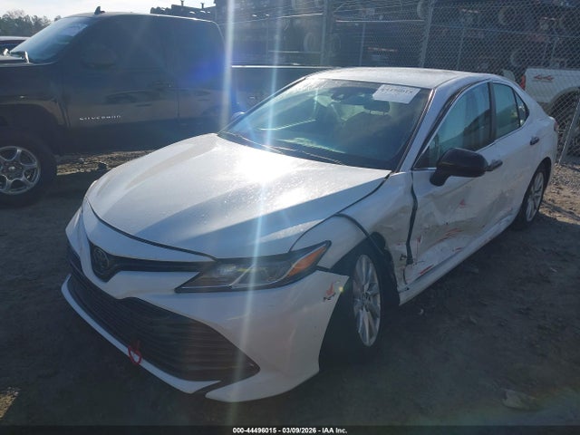4T1B11HK3JU043982 Toyota CAMRY LE